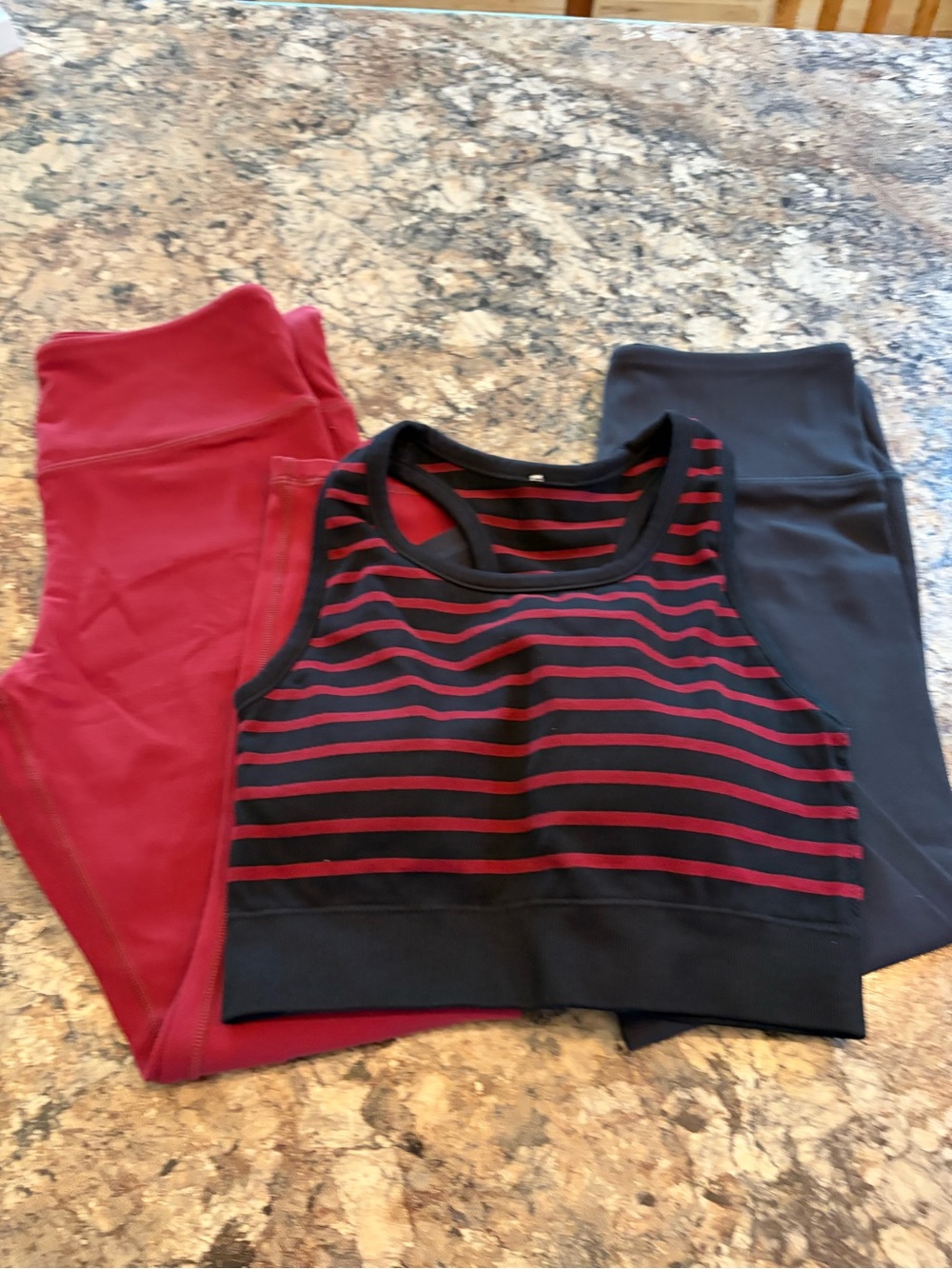 ZYIA Striped Black & Red Sports Bra with Matching Scarlet & Black capri Leggings - Picture 1 of 2
